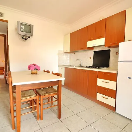 Aparthotel Mezzaluna