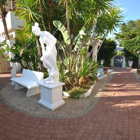 Aparthotel Mezzaluna Carovigno