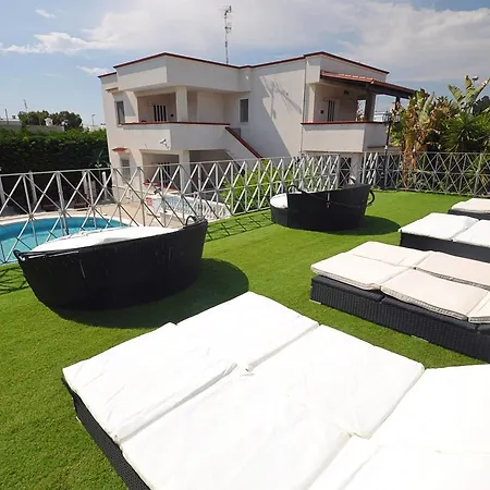 Aparthotel Mezzaluna Carovigno